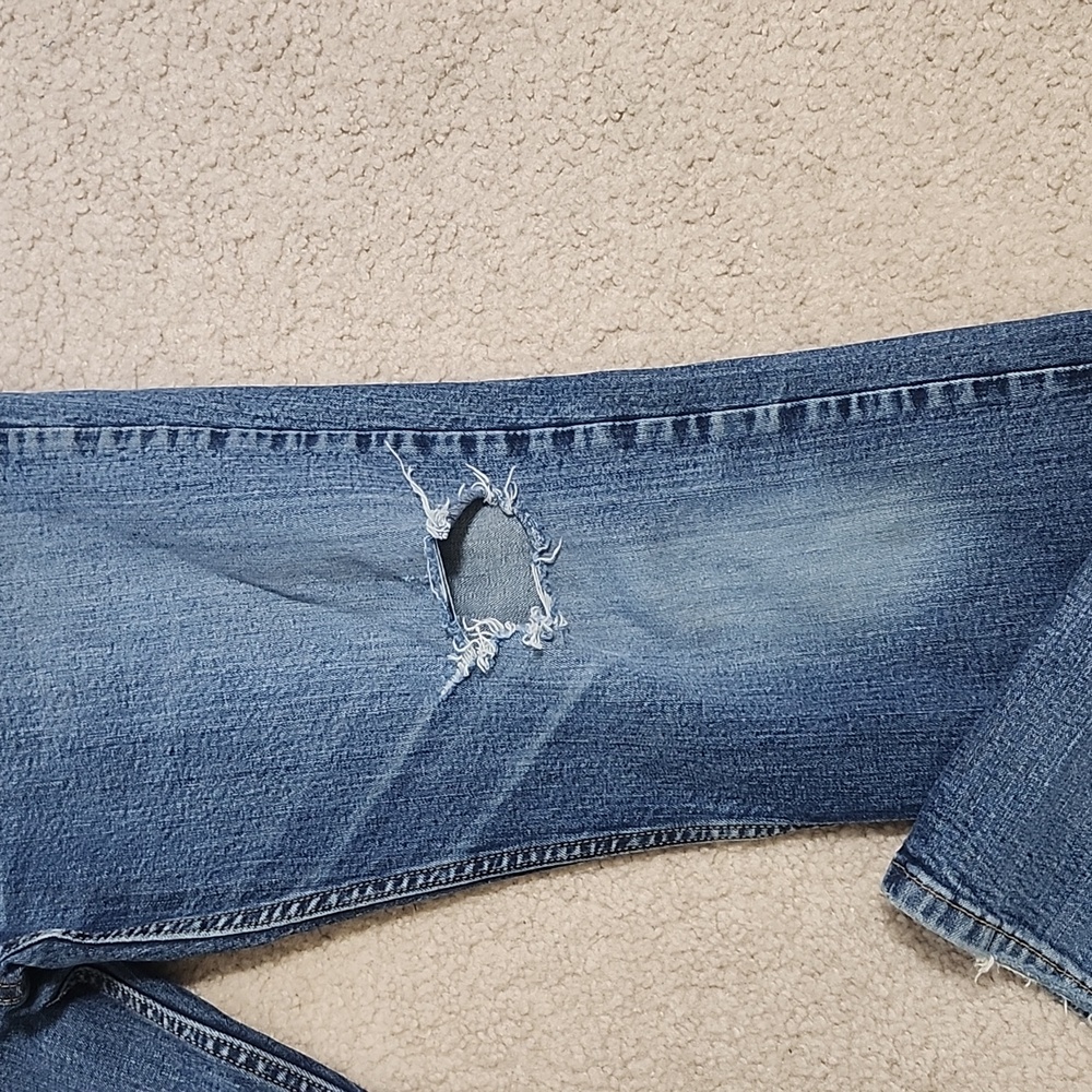 Levis Distressed 514 - Picture 6 of 12